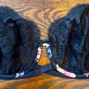 Cacique, VERY SEXY sheer lace, black and floral piped bra, size 40DD